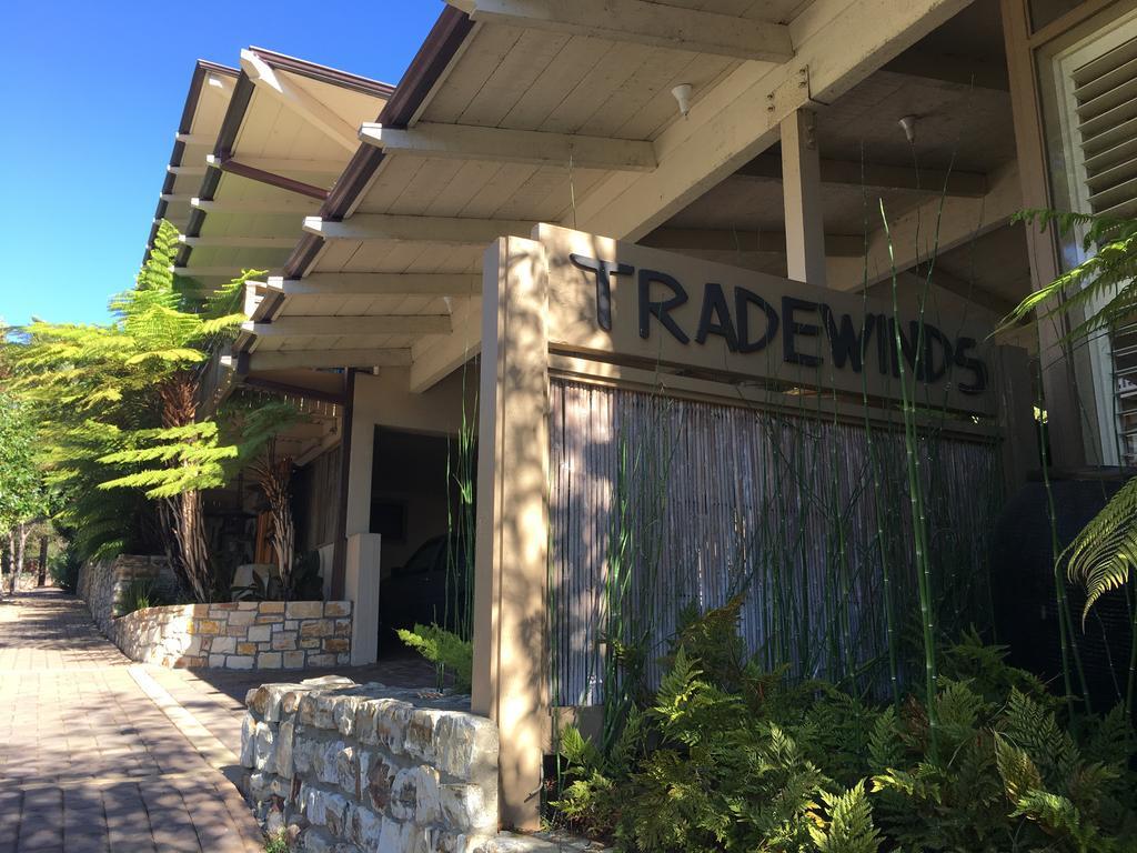 Tradewinds Carmel Hotel Exterior foto